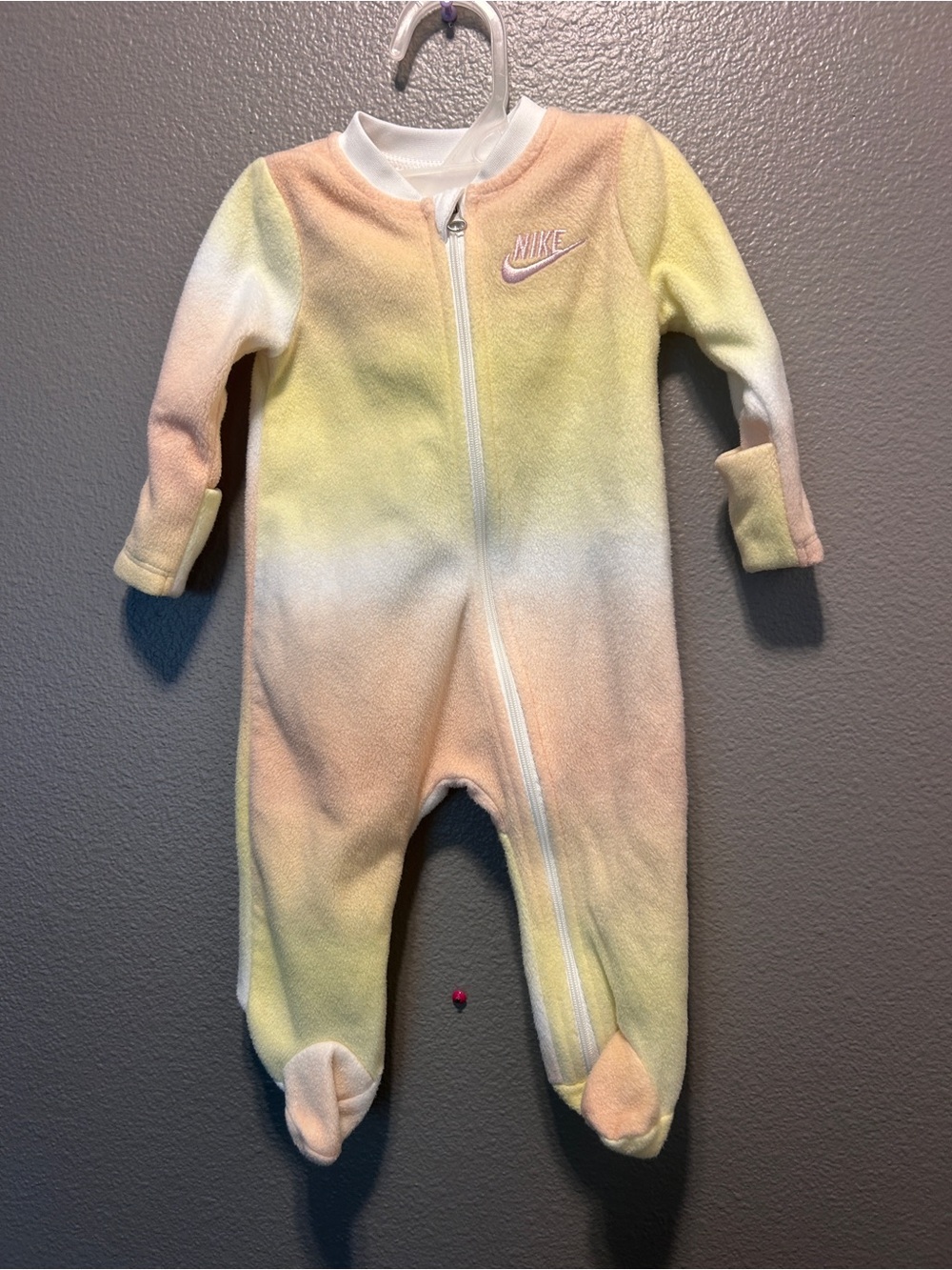 Nike Baby Girls Fleece Footed Pajama Romper Pastel Tie Dye Ombre Sleeper Sleeper